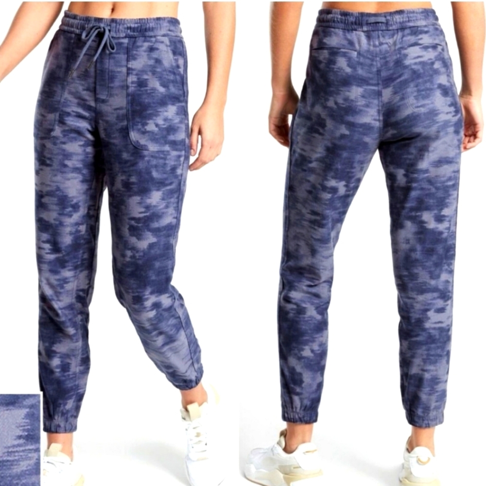 Athleta Blue Tie-Dye Farallon Printed Joggers, Size 6